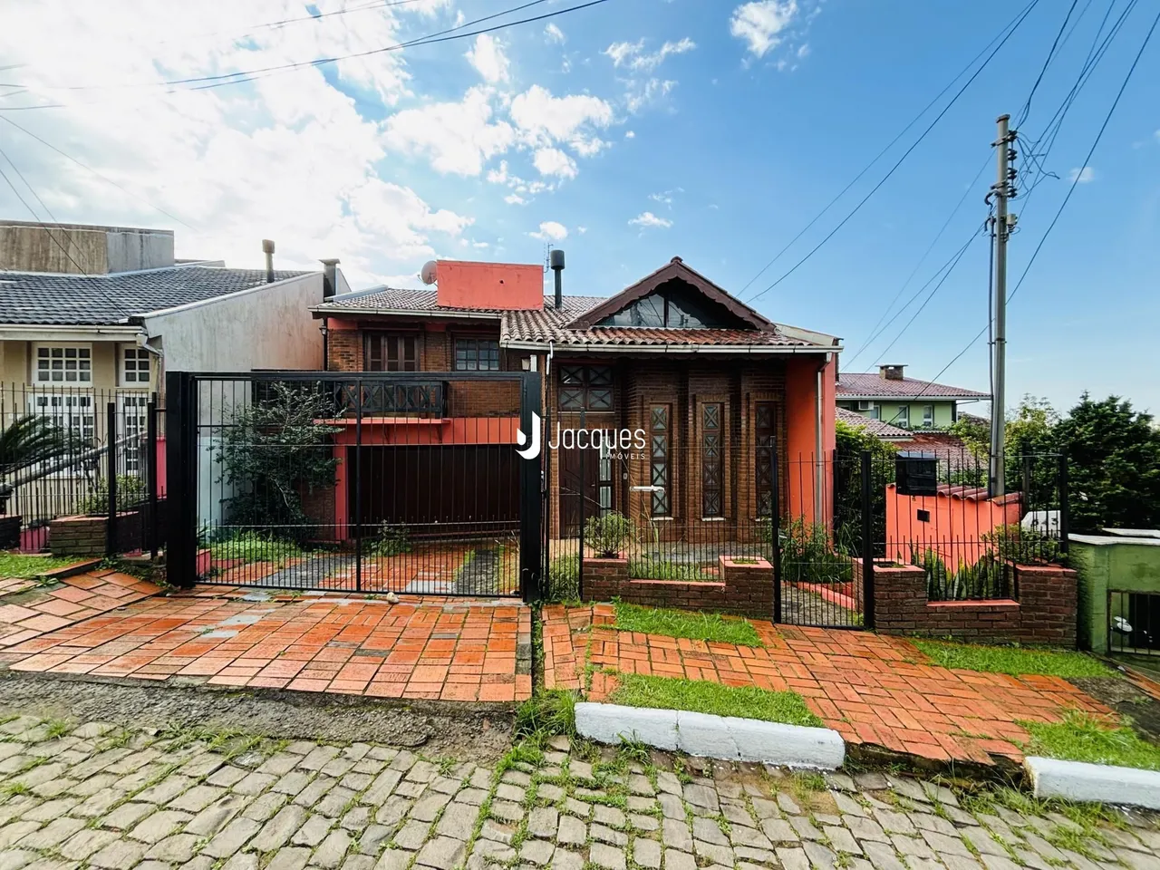 Casa com 3 dormitórios, foto 1
