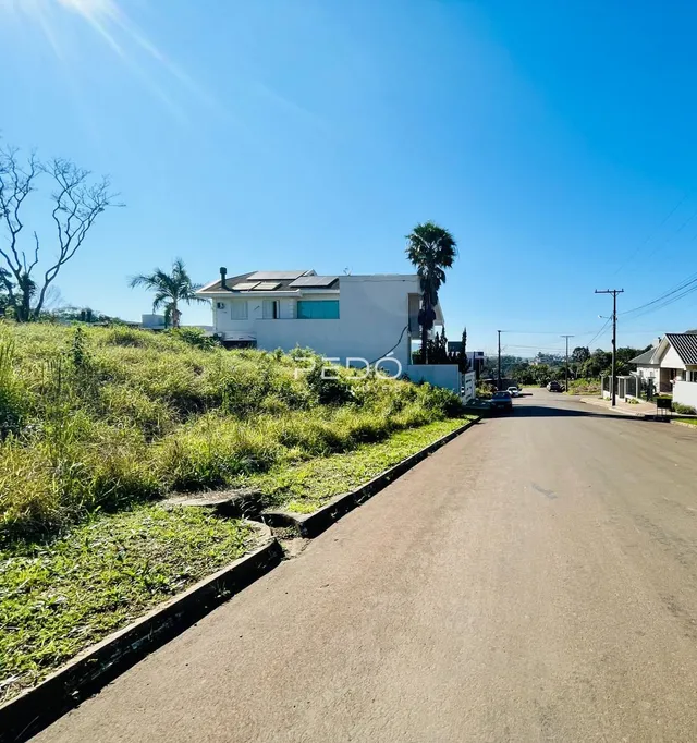 Vista da rua e da propriedade em Lajeado, Brasil.