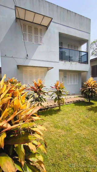 Casa com 4 dormitórios, foto 1
