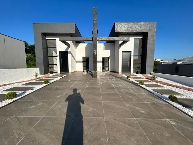 Casa geminada com 3 dormitórios