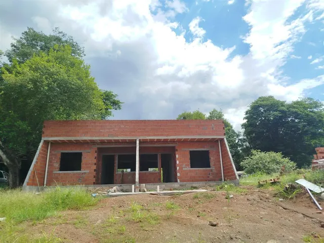Casa com 2 dormitórios