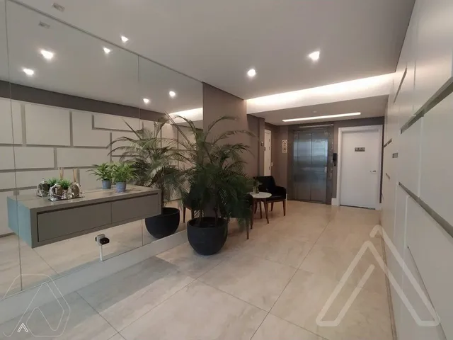 Apartamento com 3 dormitórios, foto 2