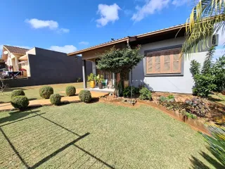 Casa com 4 dormitórios, foto 2