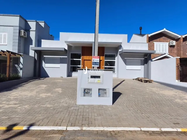 Casa geminada com 2 dormitórios