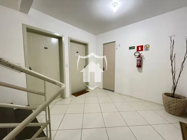 Apartamento com 2 dormitórios, foto 2
