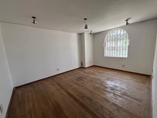 Casa com 6 dormitórios, foto 12