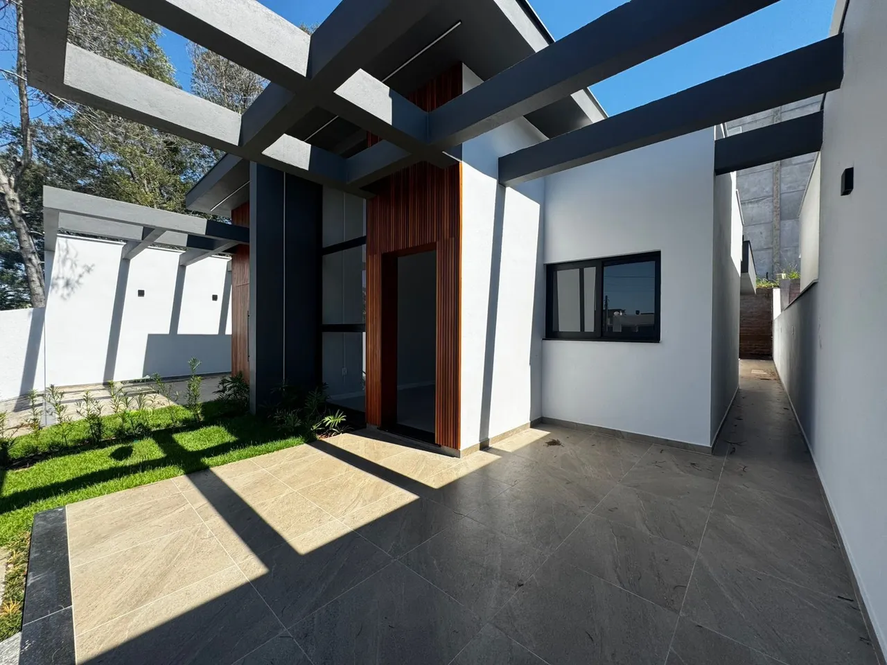 Casa geminada com 3 dormitórios, foto 1