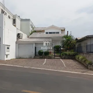 Casa com 5 dormitórios, foto 1