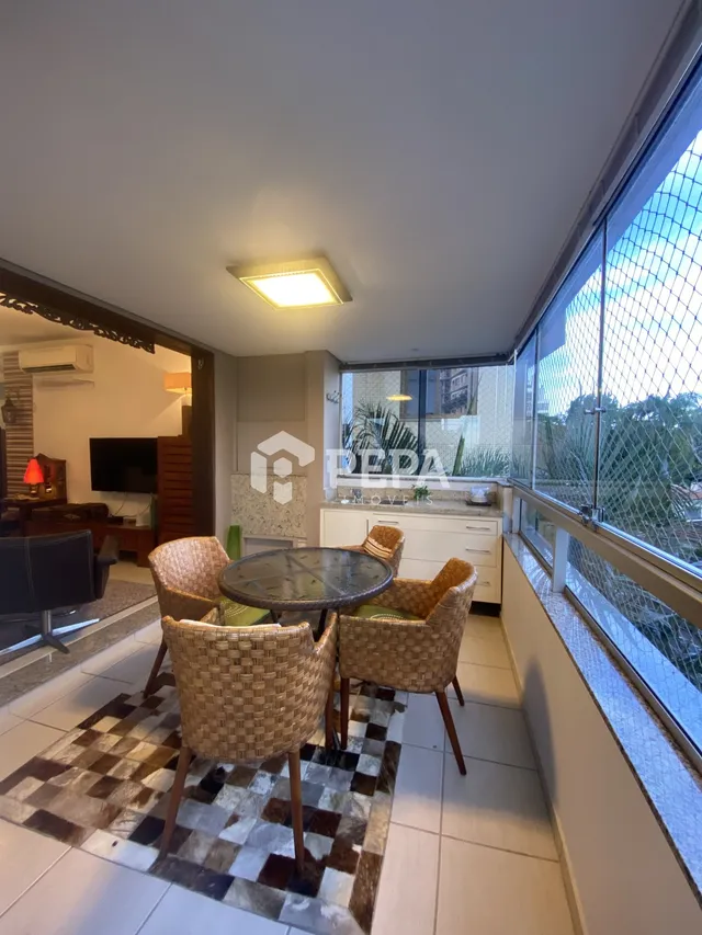 Apartamento com 2 dormitórios