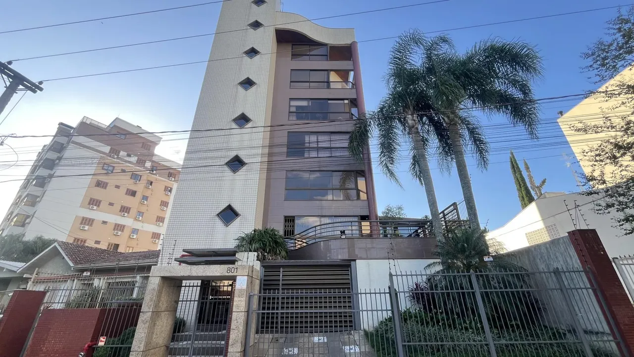 Vista externa de um prédio residencial moderno em Lajeado, Brasil.