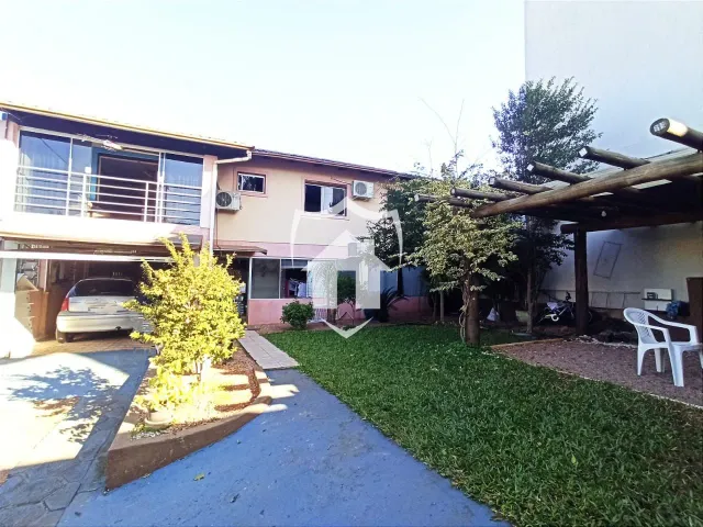 Casa com 3 dormitórios