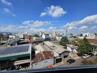 Vista aérea de um conjunto de edifícios na região de Lajeado, Brasil.