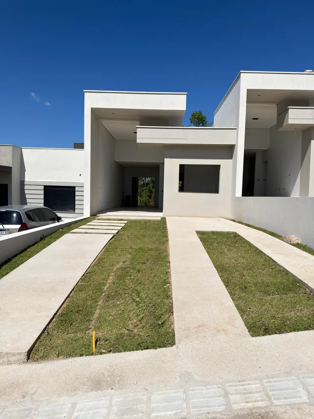 Casa geminada com 2 dormitórios