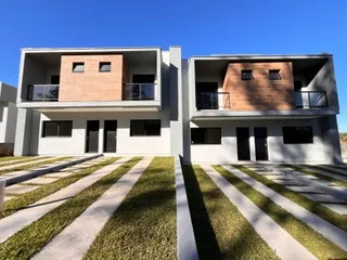 Sobrado com 2 dormitórios