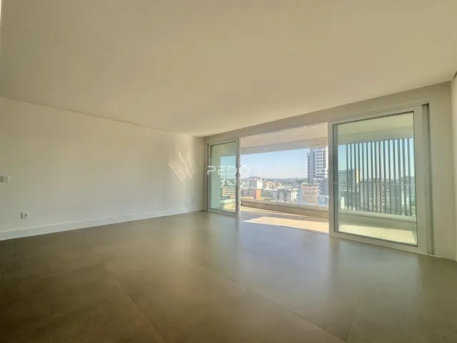 Apartamento com 3 dormitórios, foto 2