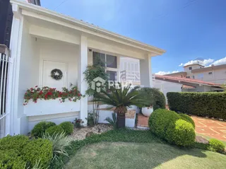 Casa com 4 dormitórios, foto 2