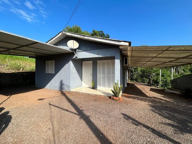 Casa com 4 dormitórios