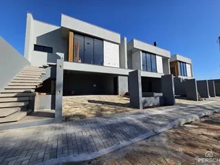 Casa com 3 dormitórios, foto 1