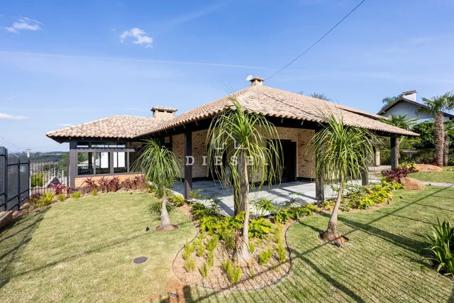 Casa com 4 dormitórios, foto 3