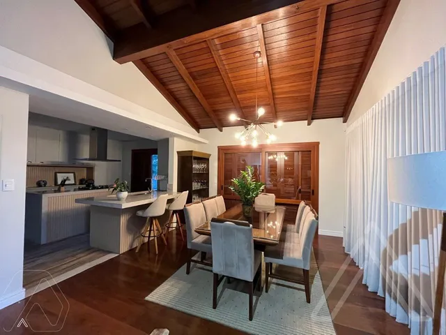Casa com 5 dormitórios, foto 3