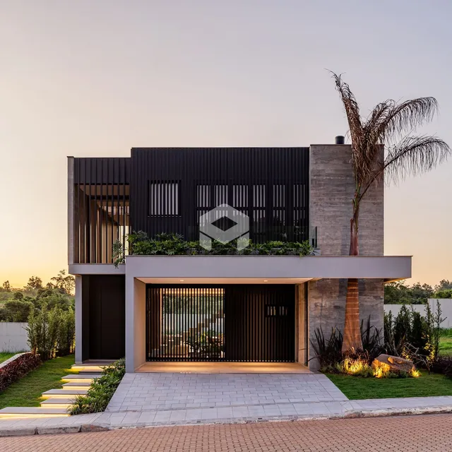 Fachada moderna de uma residência em Lajeado, Brasil.