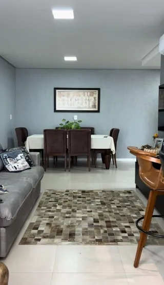 Apartamento com 2 dormitórios, foto 2