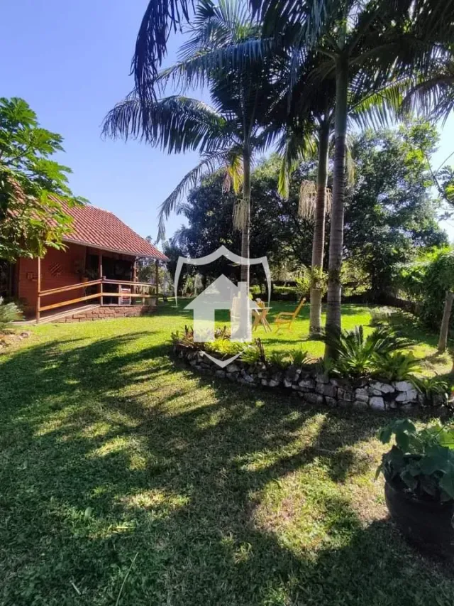 Área rural com 2 dormitórios