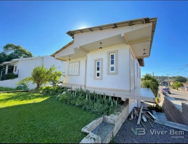 Casa com 4 dormitórios