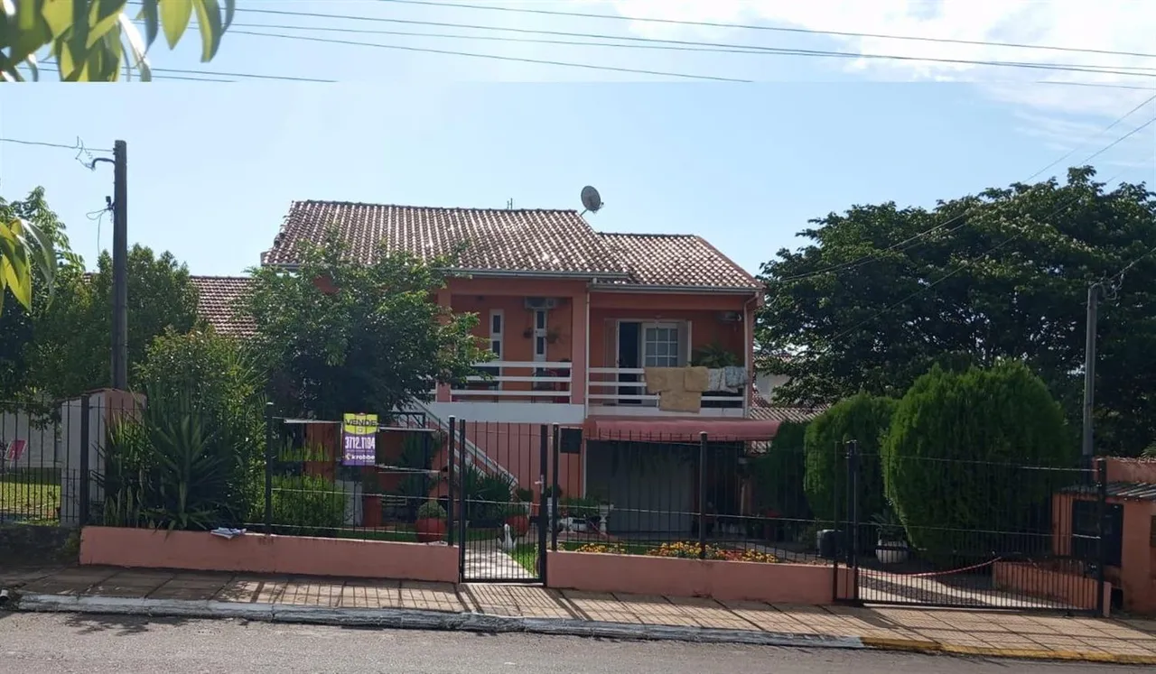 Casa com 3 dormitórios, foto 1