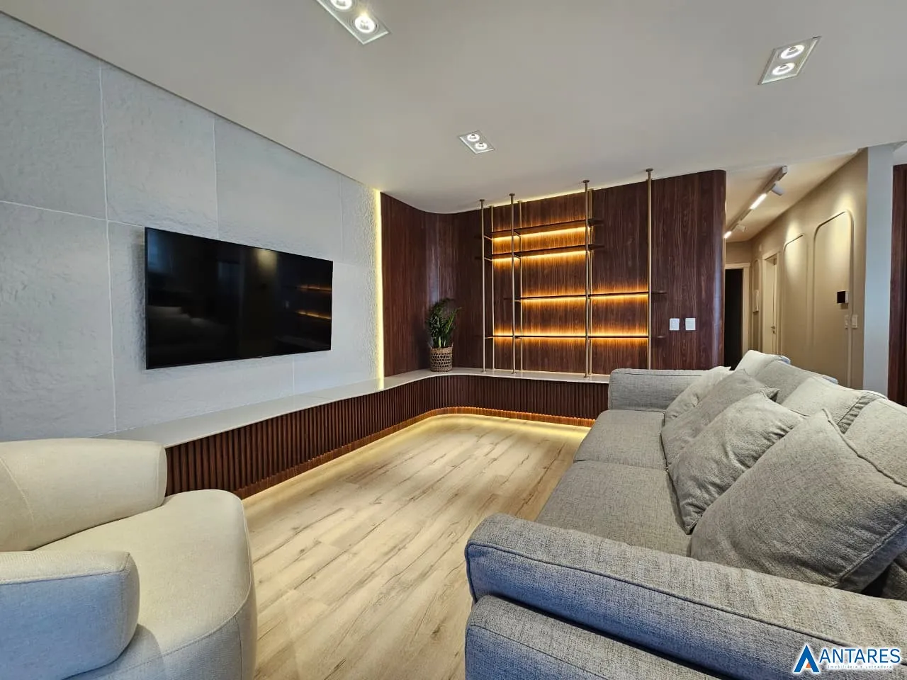 Apartamento com 3 dormitórios, foto 1