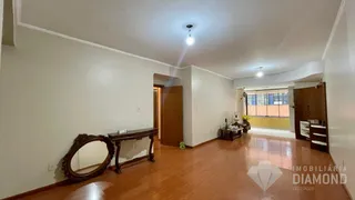 Apartamento com 3 dormitórios, foto 2