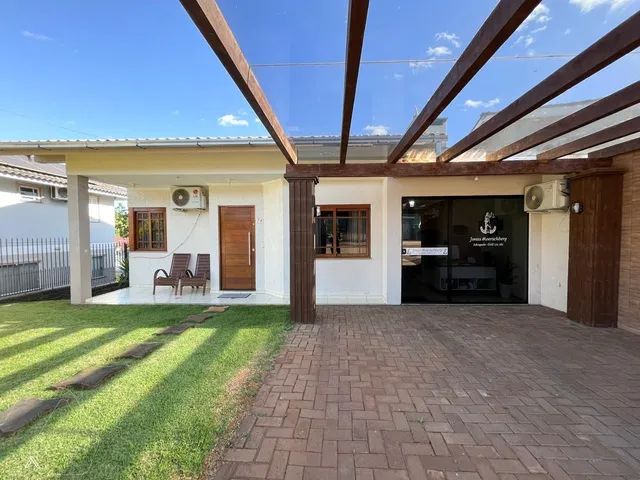 Casa com 3 dormitórios