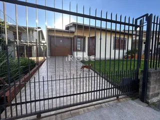 Casa com 2 dormitórios, foto 1
