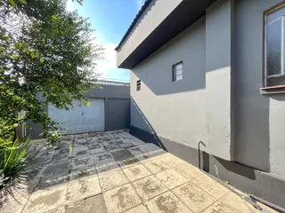 Casa com 6 dormitórios, foto 6
