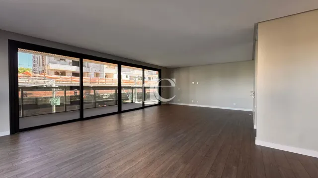 Apartamento com 3 dormitórios, foto 2