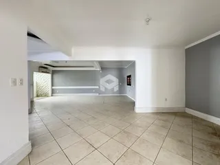 Casa com 5 dormitórios, foto 2