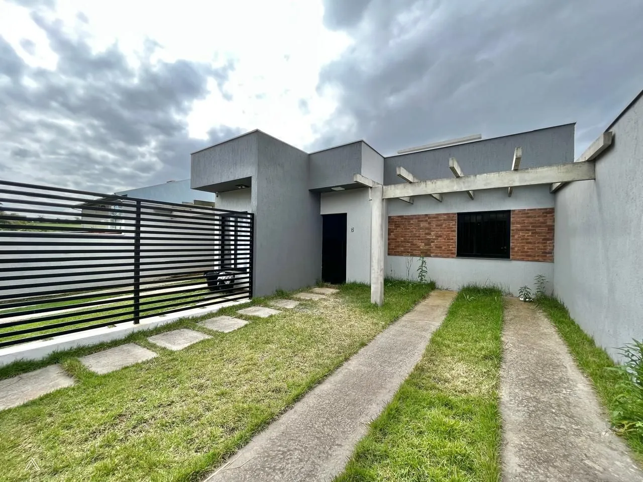 Casa geminada com 2 dormitórios, foto 1