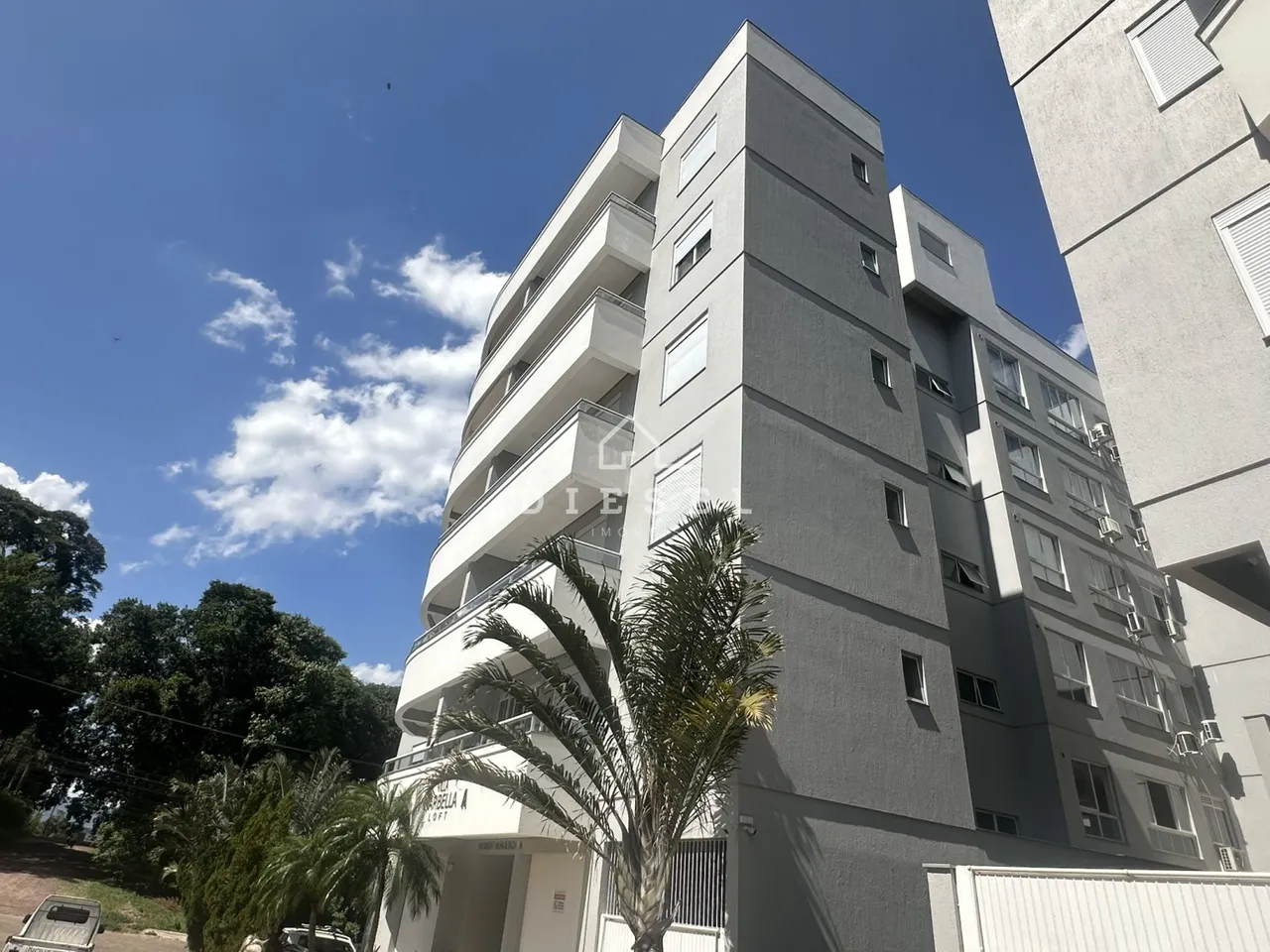Apartamento com 2 dormitórios, foto 1