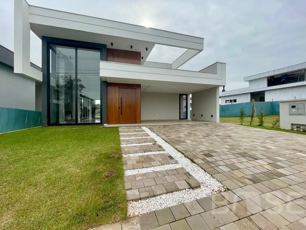 Casa com 3 dormitórios, foto 1