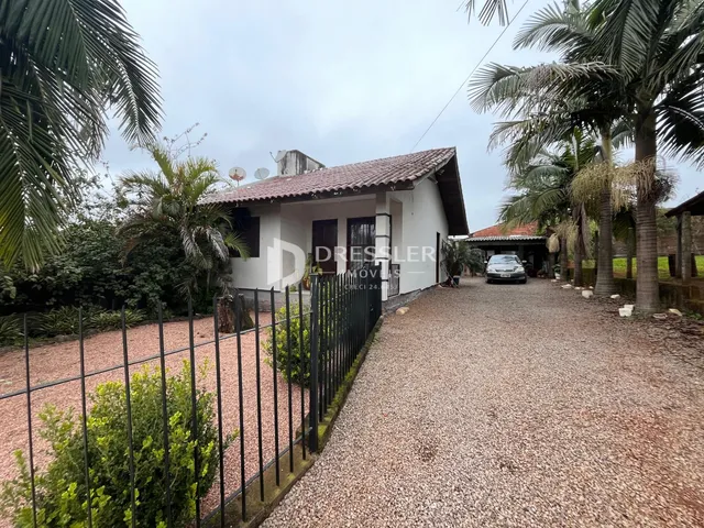 Casa com 2 dormitórios