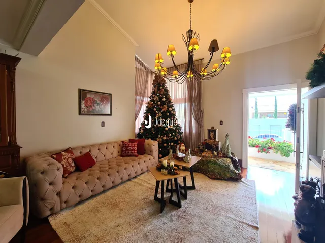 Casa com 4 dormitórios, foto 4