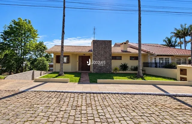 Casa com 3 dormitórios