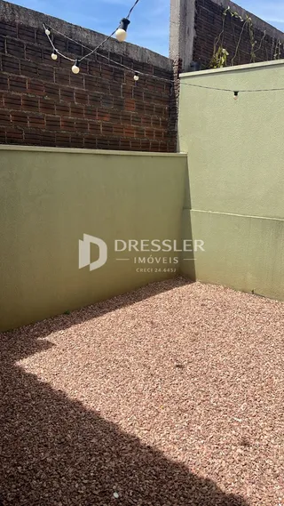 Vista externa da fachada de uma residência em Lajeado, Brasil.