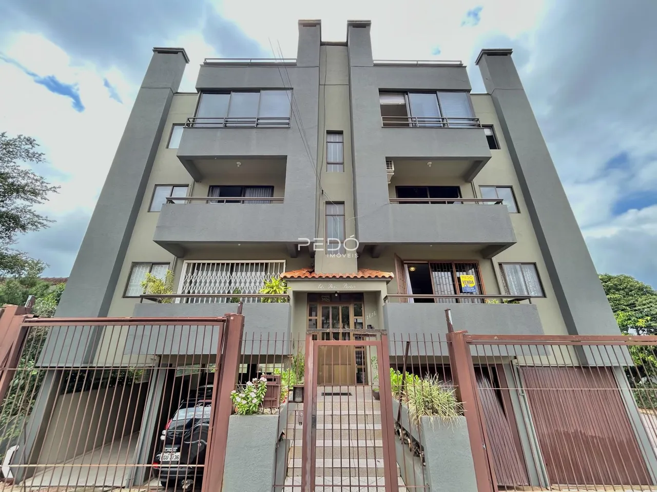 Fachada de um prédio residencial em Lajeado, Brasil.