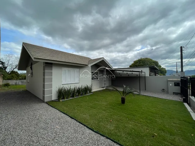 Casa com 3 dormitórios