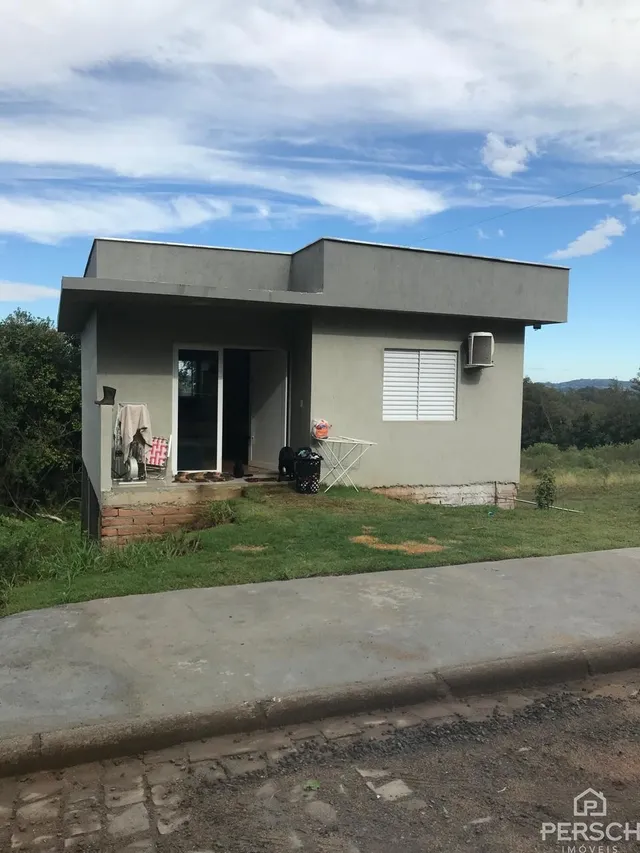 Casa com 2 dormitórios
