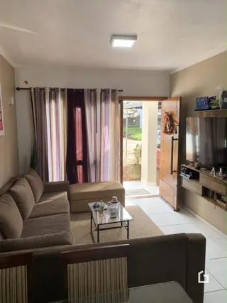 Casa com 2 dormitórios, foto 2