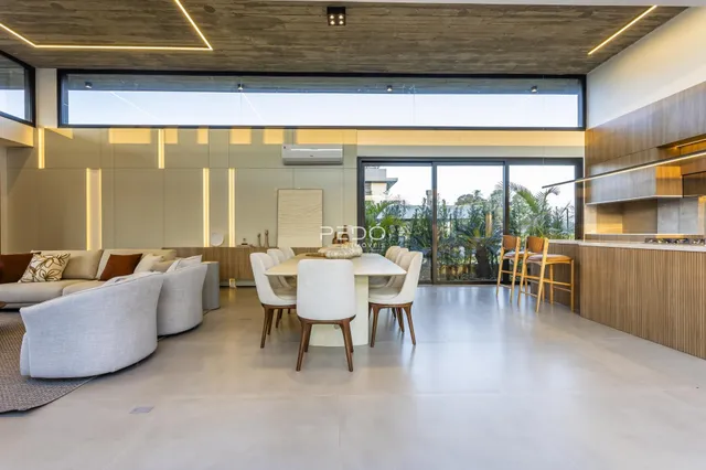 Casa com 4 dormitórios, foto 4