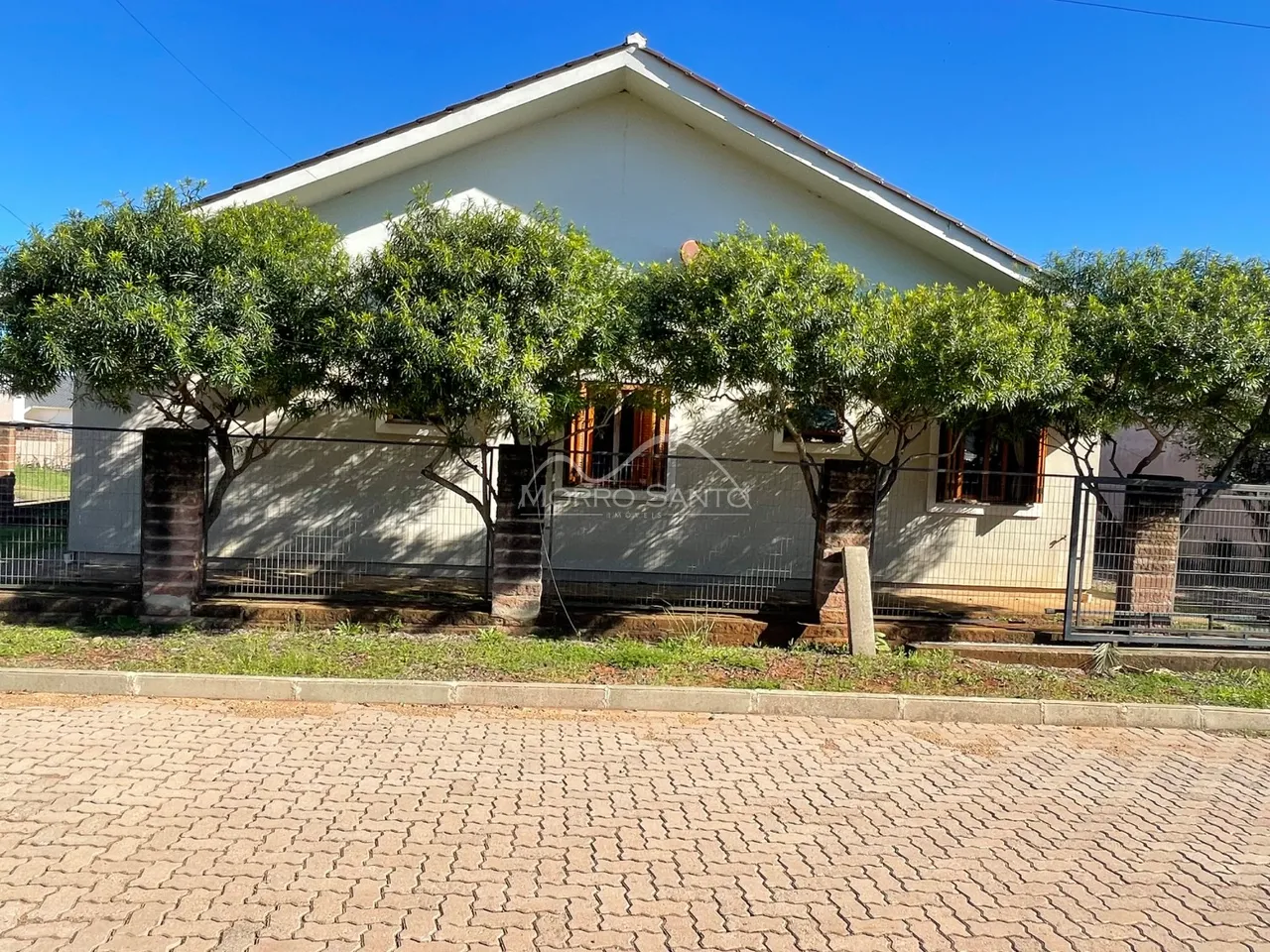 Casa com 3 dormitórios, foto 1