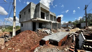 Fachada de um imóvel em construção em Lajeado, Brasil.